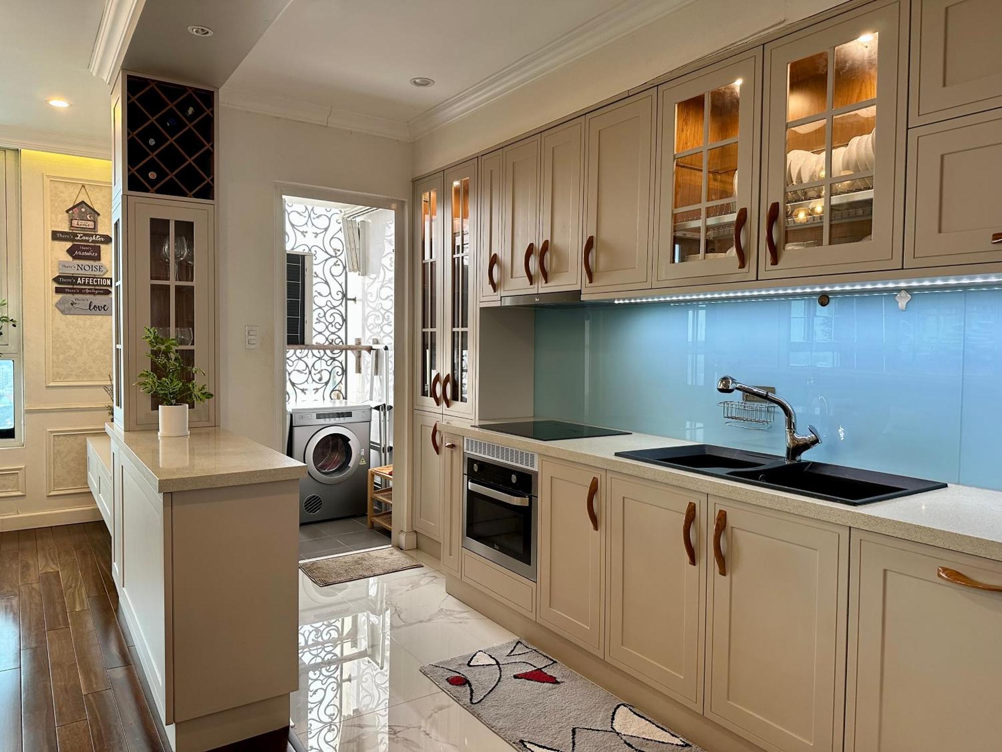 Luxury 2-bedroom With Gym, Pool, Park Căn hộ *